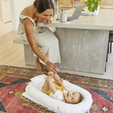 Dockatot Deluxe+ Babynestje - Pristine White 0-8 maanden
