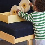 Modu - Activiteitenspeelgoed Loopwagen - Sand Grey / Honey Yellow